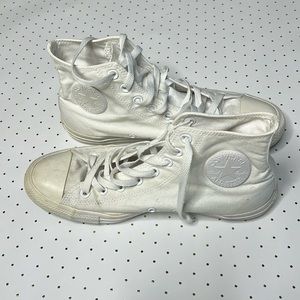 Men’s Converse - Sz 9.5